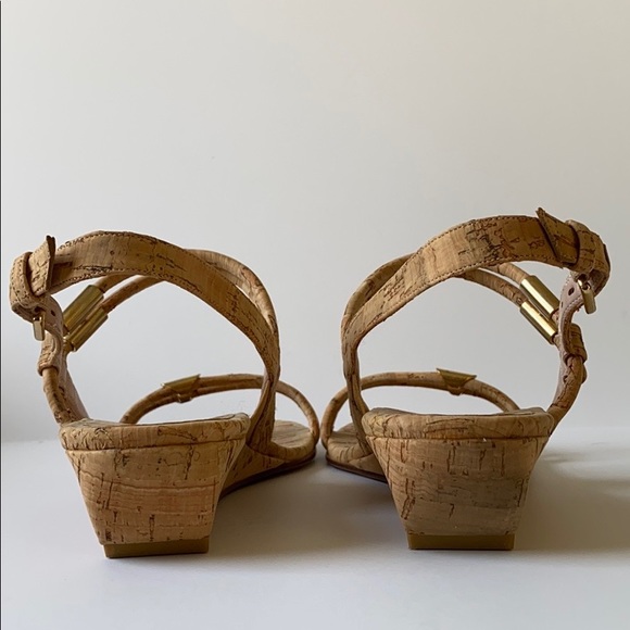 Stuart Weitzman Rolldown Natural Cork Sandals - Picture 4 of 9
